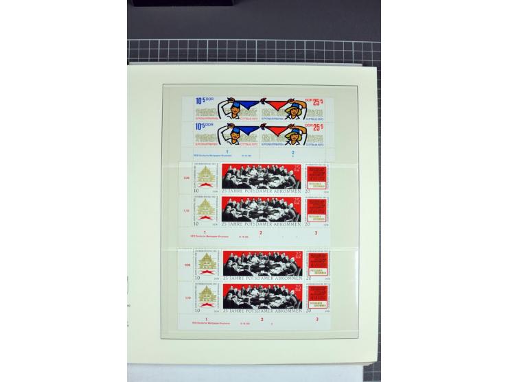 1949/90, in den Hauptnummern nahezu komplette postfrische Sammlung der Druckvermerke und Druckereizeichen, meist in Vierer- o
