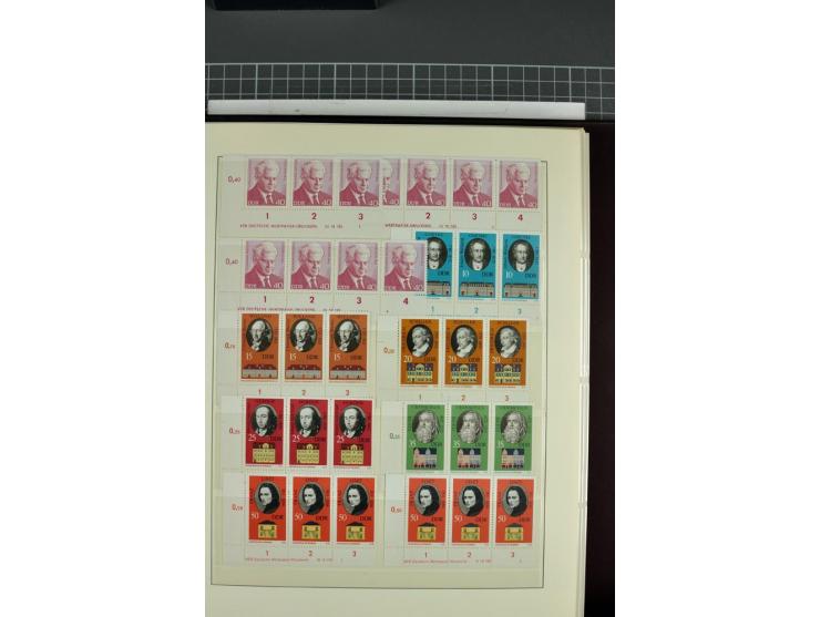 1949/90, in den Hauptnummern nahezu komplette postfrische Sammlung der Druckvermerke und Druckereizeichen, meist in Vierer- o