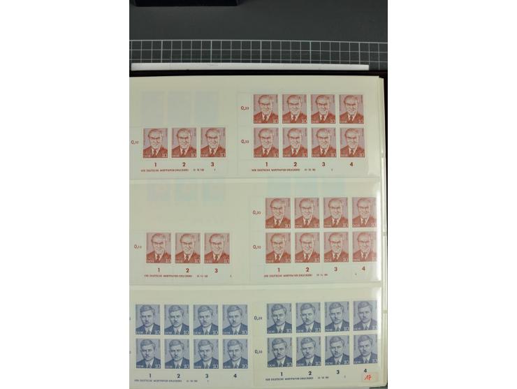 1949/90, in den Hauptnummern nahezu komplette postfrische Sammlung der Druckvermerke und Druckereizeichen, meist in Vierer- o