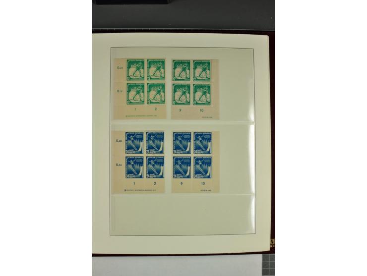 1949/90, in den Hauptnummern nahezu komplette postfrische Sammlung der Druckvermerke und Druckereizeichen, meist in Vierer- o