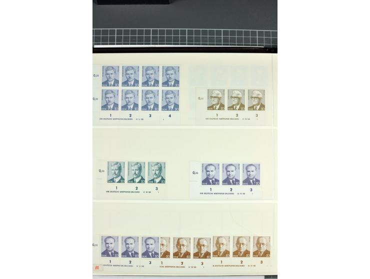 1949/90, in den Hauptnummern nahezu komplette postfrische Sammlung der Druckvermerke und Druckereizeichen, meist in Vierer- o