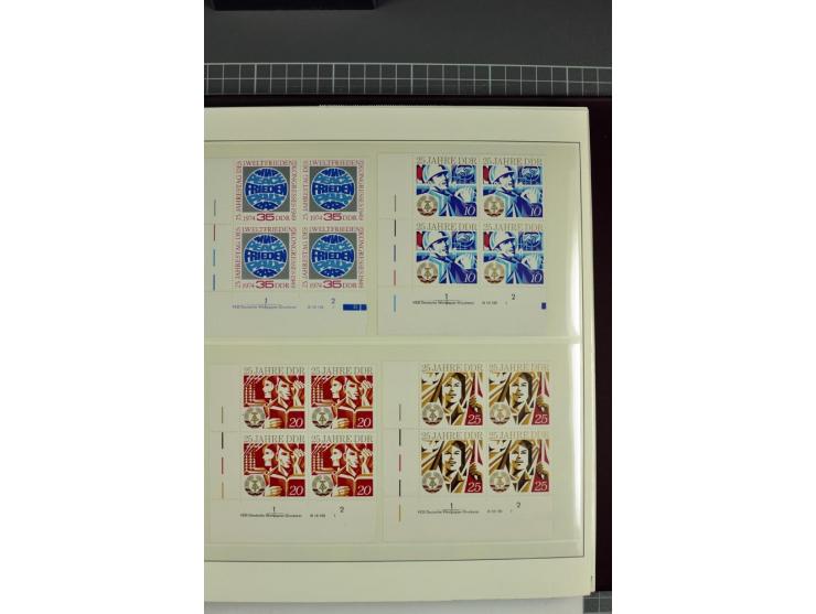 1949/90, in den Hauptnummern nahezu komplette postfrische Sammlung der Druckvermerke und Druckereizeichen, meist in Vierer- o