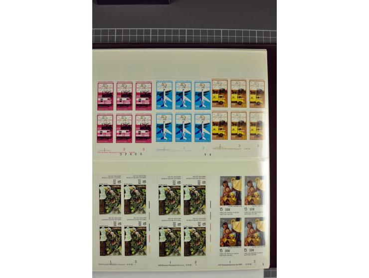 1949/90, in den Hauptnummern nahezu komplette postfrische Sammlung der Druckvermerke und Druckereizeichen, meist in Vierer- o