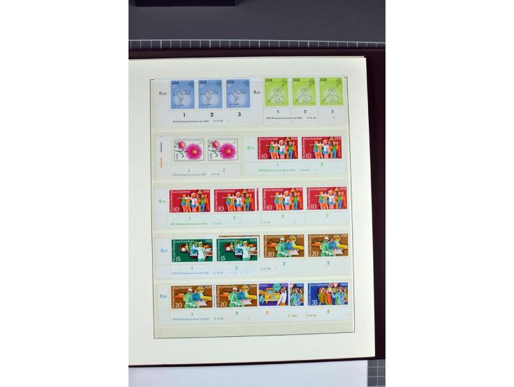 1949/90, in den Hauptnummern nahezu komplette postfrische Sammlung der Druckvermerke und Druckereizeichen, meist in Vierer- o