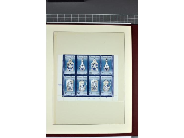 1949/90, in den Hauptnummern nahezu komplette postfrische Sammlung der Druckvermerke und Druckereizeichen, meist in Vierer- o