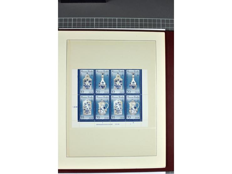 1949/90, in den Hauptnummern nahezu komplette postfrische Sammlung der Druckvermerke und Druckereizeichen, meist in Vierer- o