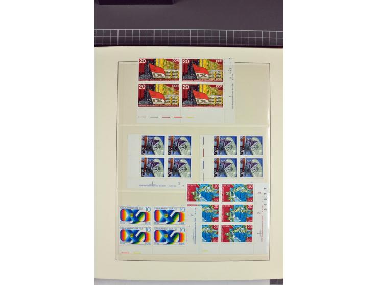 1949/90, in den Hauptnummern nahezu komplette postfrische Sammlung der Druckvermerke und Druckereizeichen, meist in Vierer- o