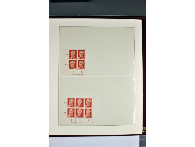 1949/90, in den Hauptnummern nahezu komplette postfrische Sammlung der Druckvermerke und Druckereizeichen, meist in Vierer- o