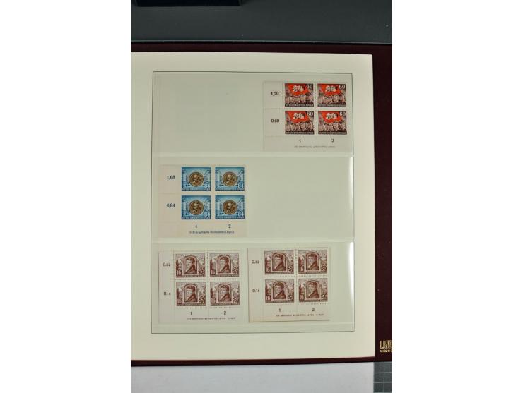 1949/90, in den Hauptnummern nahezu komplette postfrische Sammlung der Druckvermerke und Druckereizeichen, meist in Vierer- o