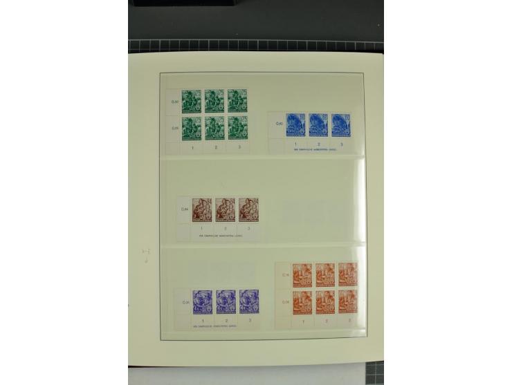 1949/90, in den Hauptnummern nahezu komplette postfrische Sammlung der Druckvermerke und Druckereizeichen, meist in Vierer- o