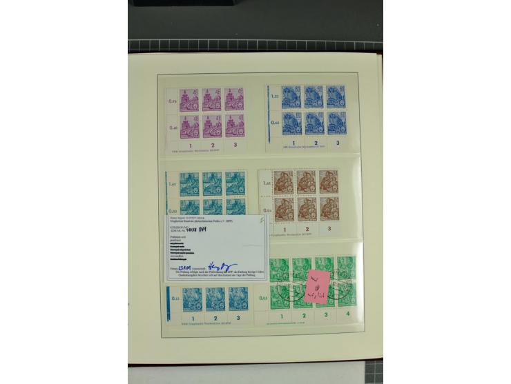 1949/90, in den Hauptnummern nahezu komplette postfrische Sammlung der Druckvermerke und Druckereizeichen, meist in Vierer- o