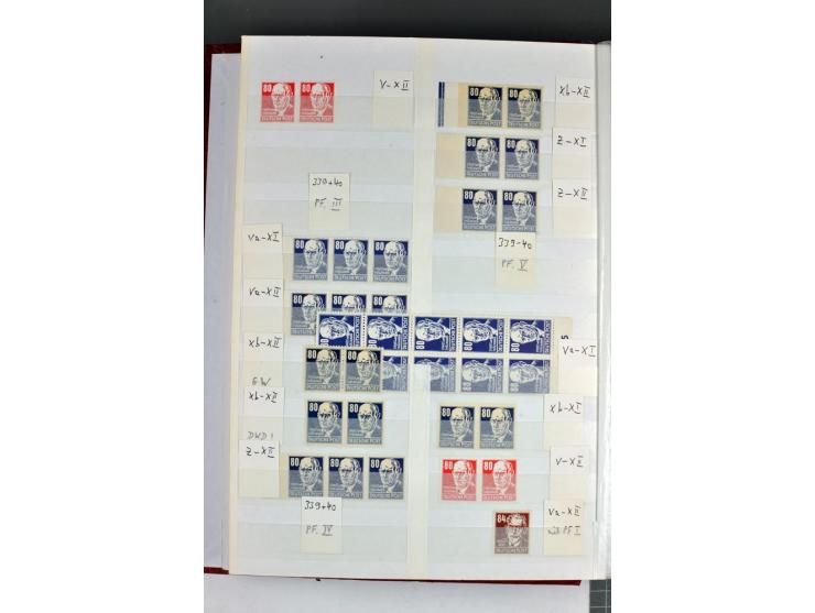 1949/90, postfrische Sammlung mit einigen hundert Plattenfehler, teils in Einheiten mit Normalmarken, dabei Mi.-Nr. 242 I, II