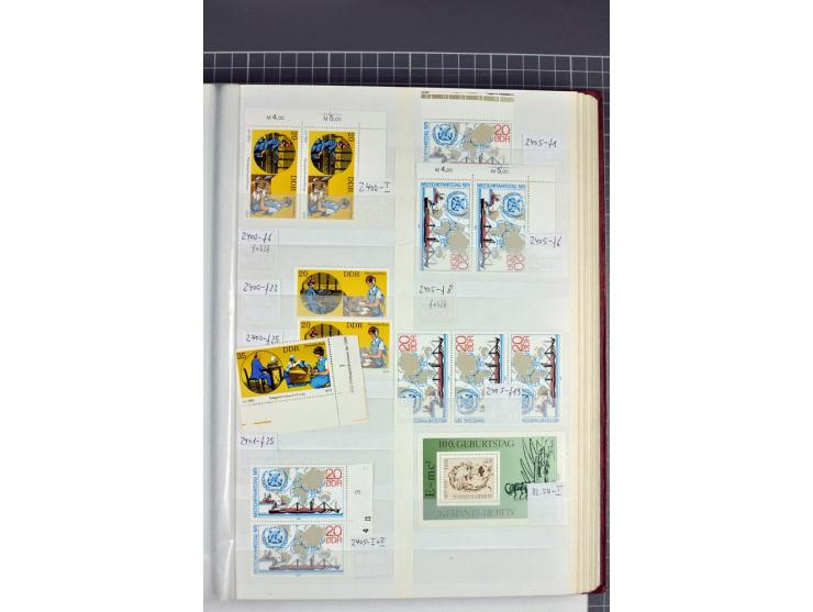 1949/90, postfrische Sammlung mit einigen hundert Plattenfehler, teils in Einheiten mit Normalmarken, dabei Mi.-Nr. 242 I, II