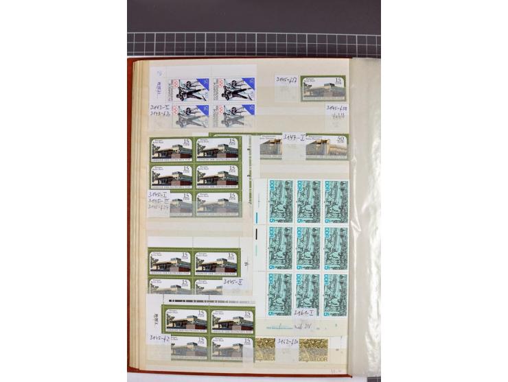1949/90, postfrische Sammlung mit einigen hundert Plattenfehler, teils in Einheiten mit Normalmarken, dabei Mi.-Nr. 242 I, II