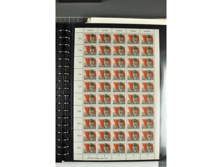 1949/90, postfrischer Bogen-Posten, dabei Mi.-Nr. 243-44 (2 Bogensätze, teils Falt- und Trennstellen), 293, 355-57, 397 mit P