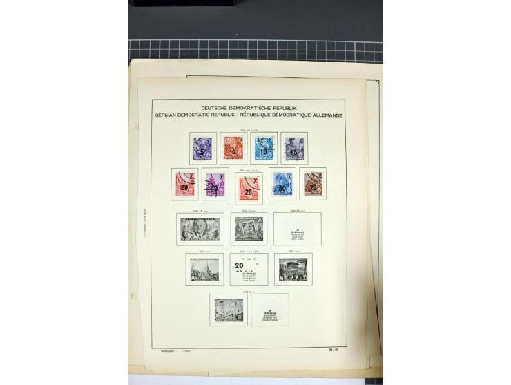 1949/90, postfrischer Bogen-Posten, dabei Mi.-Nr. 243-44 (2 Bogensätze, teils Falt- und Trennstellen), 293, 355-57, 397 mit P