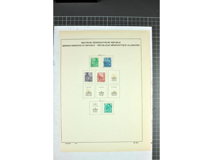 1949/90, postfrischer Bogen-Posten, dabei Mi.-Nr. 243-44 (2 Bogensätze, teils Falt- und Trennstellen), 293, 355-57, 397 mit P