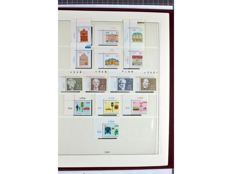 1949/90, überkomplette postfrische Sammlung meist aus der linken oberen Bogenecke, zusätzlich mit einigen bessern Farben und 