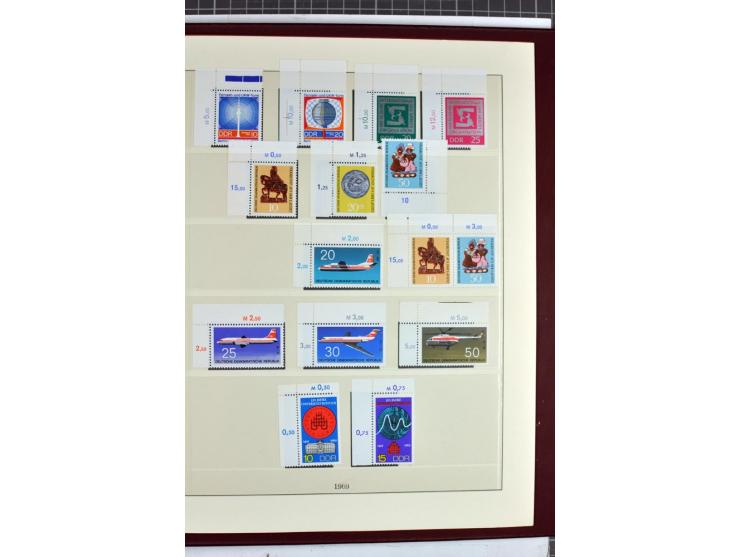 1949/90, überkomplette postfrische Sammlung meist aus der linken oberen Bogenecke, zusätzlich mit einigen bessern Farben und 