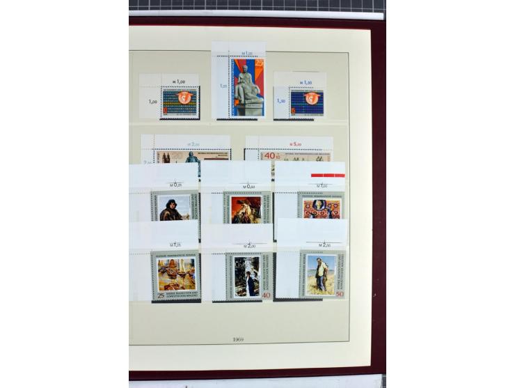 1949/90, überkomplette postfrische Sammlung meist aus der linken oberen Bogenecke, zusätzlich mit einigen bessern Farben und 