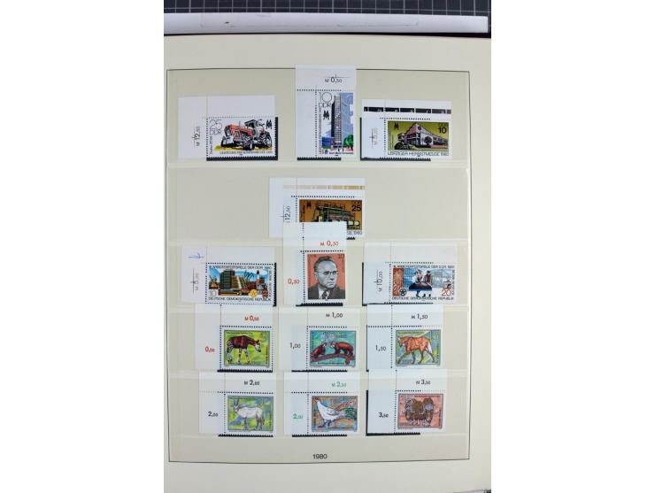 1949/90, überkomplette postfrische Sammlung meist aus der linken oberen Bogenecke, zusätzlich mit einigen bessern Farben und 