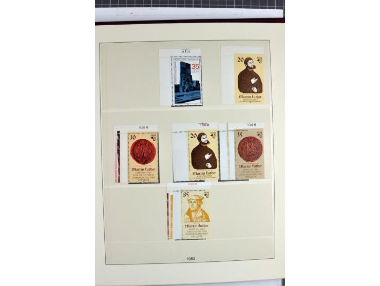 1949/90, überkomplette postfrische Sammlung meist aus der linken oberen Bogenecke, zusätzlich mit einigen bessern Farben und 