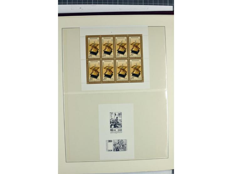 1949/90, überkomplette postfrische Sammlung meist aus der linken oberen Bogenecke, zusätzlich mit einigen bessern Farben und 
