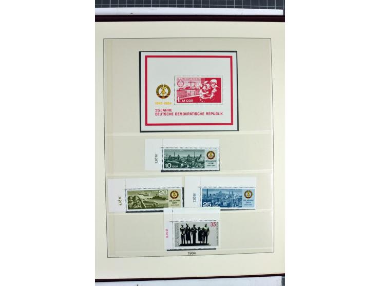 1949/90, überkomplette postfrische Sammlung meist aus der linken oberen Bogenecke, zusätzlich mit einigen bessern Farben und 