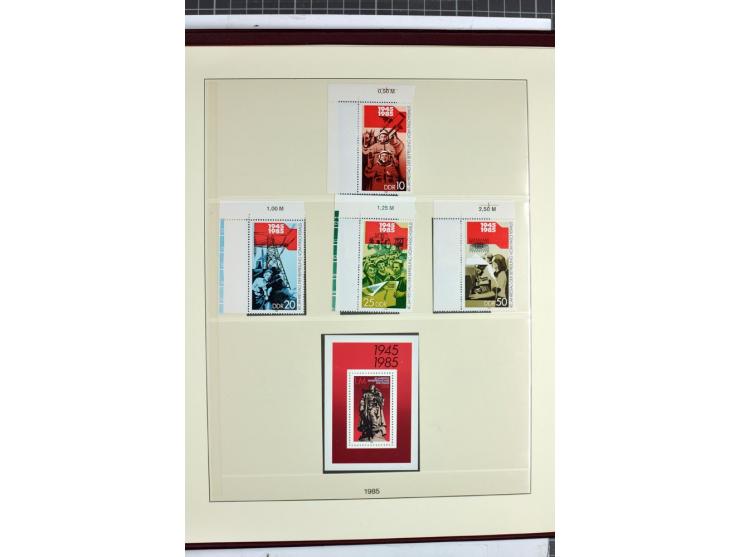 1949/90, überkomplette postfrische Sammlung meist aus der linken oberen Bogenecke, zusätzlich mit einigen bessern Farben und 