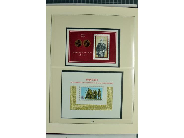 1949/90, überkomplette postfrische Sammlung meist aus der linken oberen Bogenecke, zusätzlich mit einigen bessern Farben und 