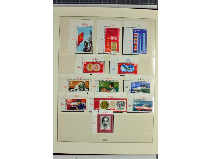 1949/90, überkomplette postfrische Sammlung meist aus der linken oberen Bogenecke, zusätzlich mit einigen bessern Farben und 