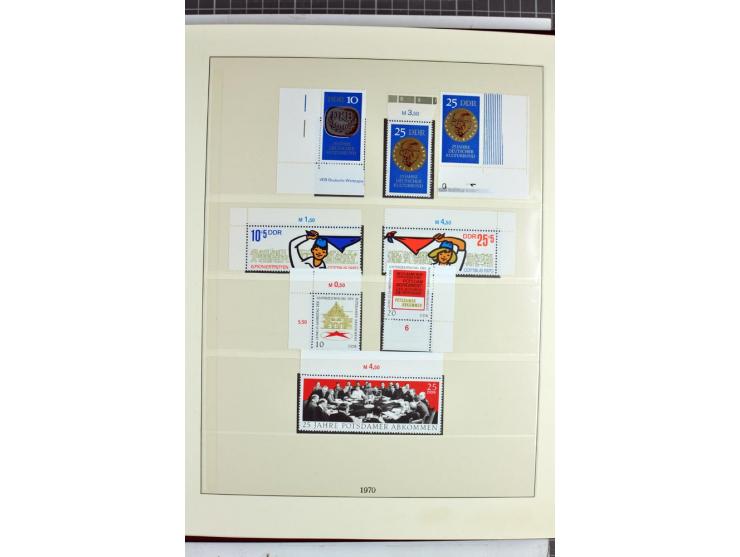 1949/90, überkomplette postfrische Sammlung meist aus der linken oberen Bogenecke, zusätzlich mit einigen bessern Farben und 