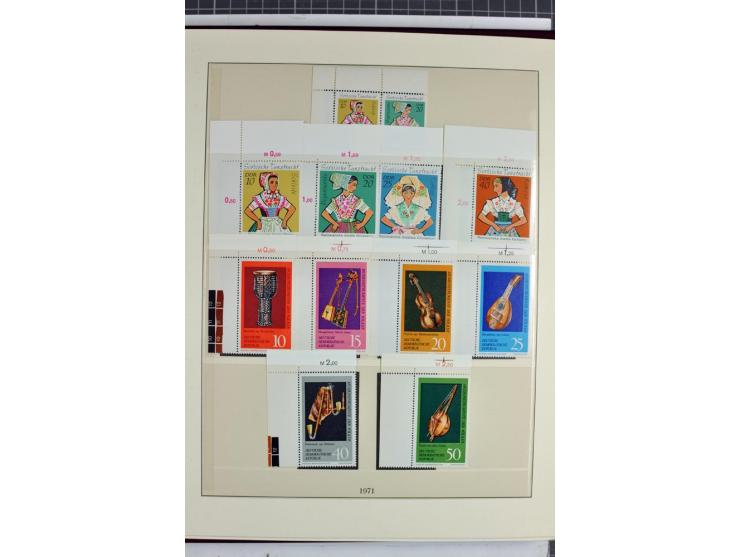1949/90, überkomplette postfrische Sammlung meist aus der linken oberen Bogenecke, zusätzlich mit einigen bessern Farben und 