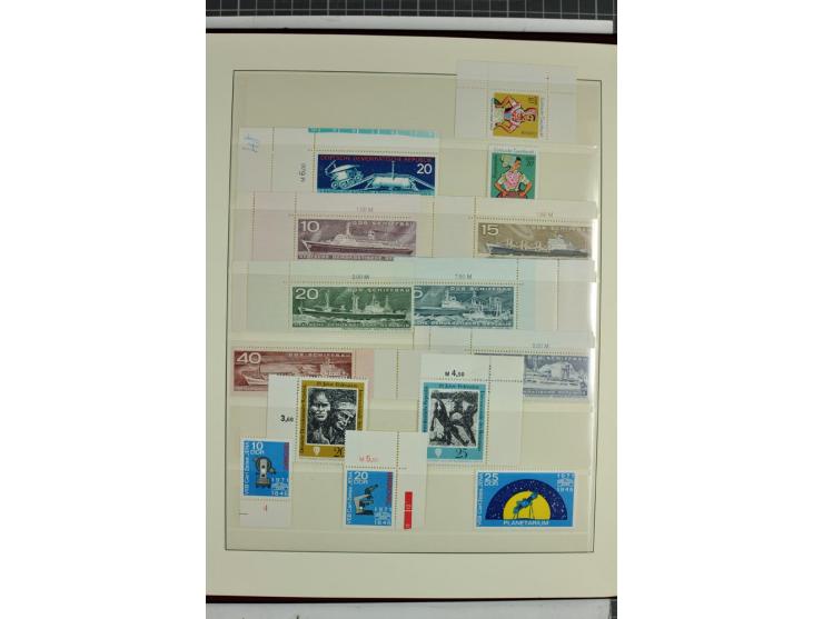 1949/90, überkomplette postfrische Sammlung meist aus der linken oberen Bogenecke, zusätzlich mit einigen bessern Farben und 