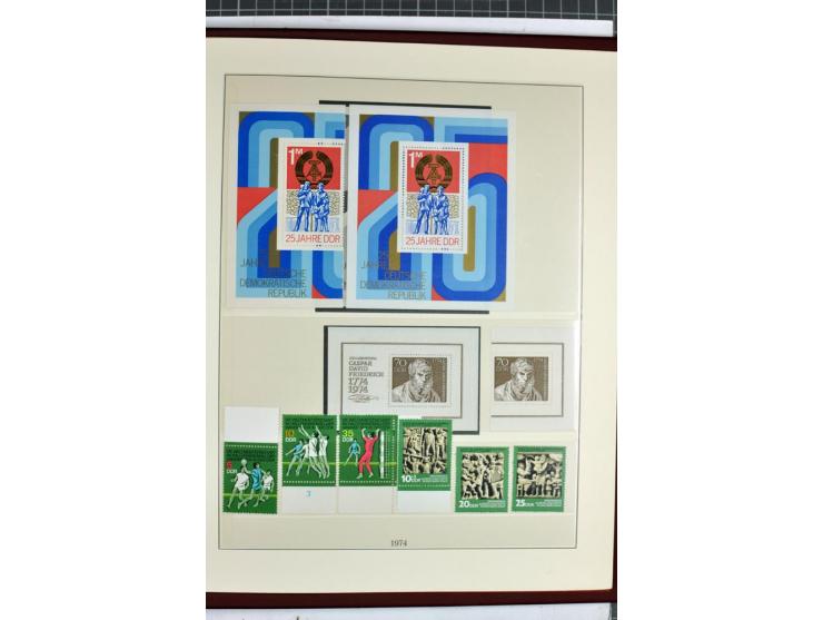 1949/90, überkomplette postfrische Sammlung meist aus der linken oberen Bogenecke, zusätzlich mit einigen bessern Farben und 