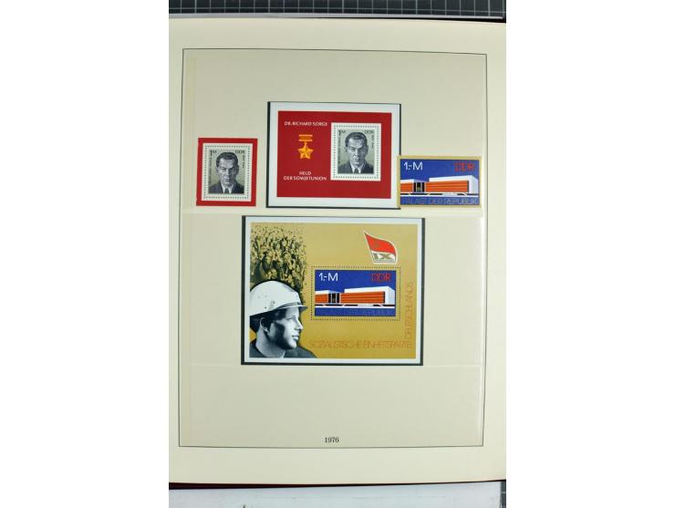 1949/90, überkomplette postfrische Sammlung meist aus der linken oberen Bogenecke, zusätzlich mit einigen bessern Farben und 