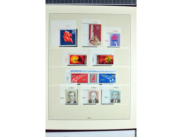 1949/90, überkomplette postfrische Sammlung meist aus der linken oberen Bogenecke, zusätzlich mit einigen bessern Farben und 