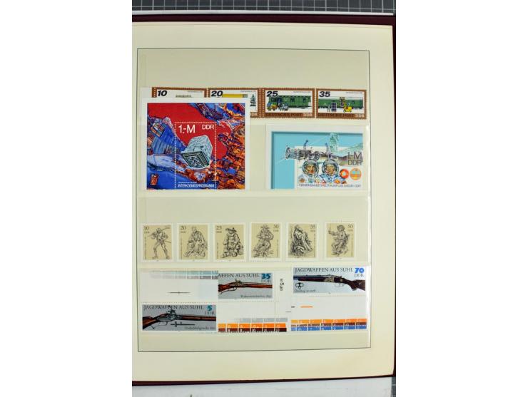 1949/90, überkomplette postfrische Sammlung meist aus der linken oberen Bogenecke, zusätzlich mit einigen bessern Farben und 