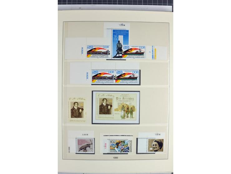 1949/90, überkomplette postfrische Sammlung meist aus der linken oberen Bogenecke, zusätzlich mit einigen bessern Farben und 