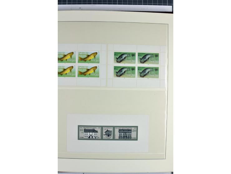 1949/90, überkomplette postfrische Sammlung meist aus der linken oberen Bogenecke, zusätzlich mit einigen bessern Farben und 