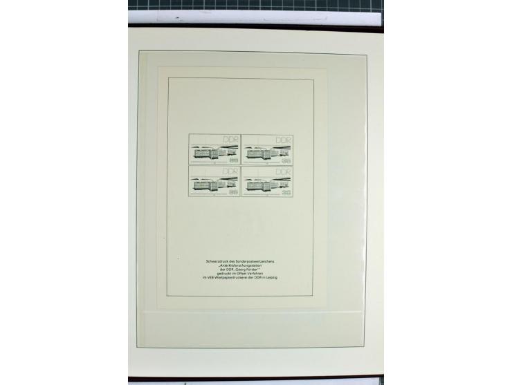 1949/90, überkomplette postfrische Sammlung meist aus der linken oberen Bogenecke, zusätzlich mit einigen bessern Farben und 