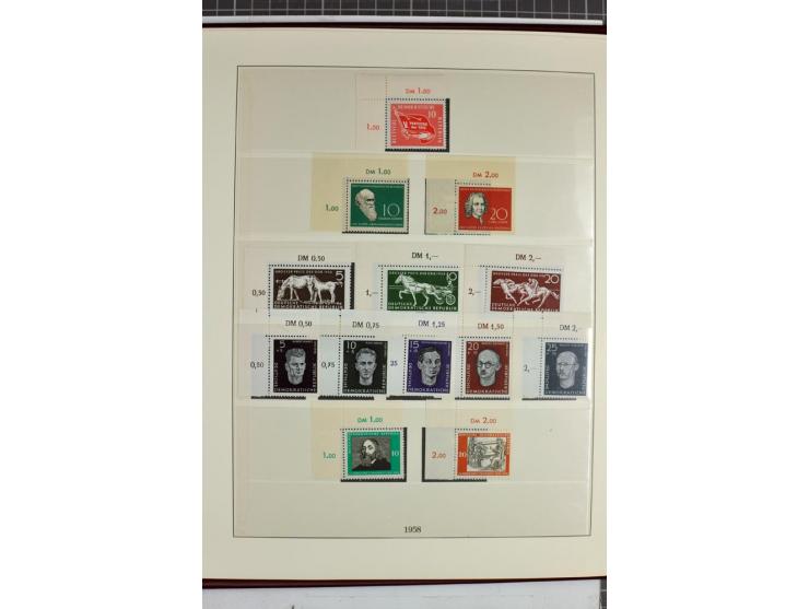 1949/90, überkomplette postfrische Sammlung meist aus der linken oberen Bogenecke, zusätzlich mit einigen bessern Farben und 