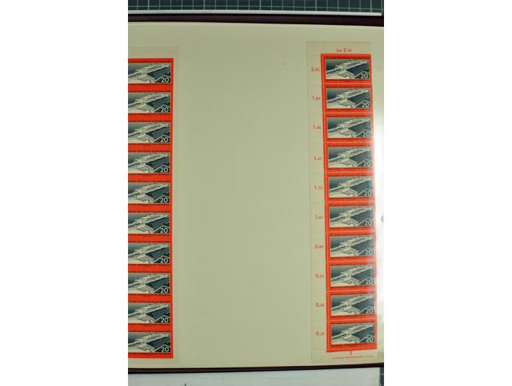 1949/90, überkomplette postfrische Sammlung meist aus der linken oberen Bogenecke, zusätzlich mit einigen bessern Farben und 