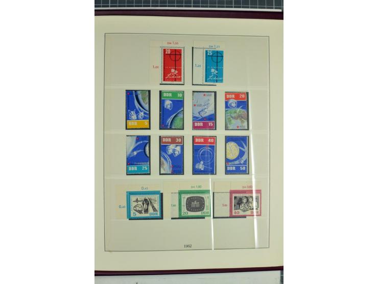 1949/90, überkomplette postfrische Sammlung meist aus der linken oberen Bogenecke, zusätzlich mit einigen bessern Farben und 