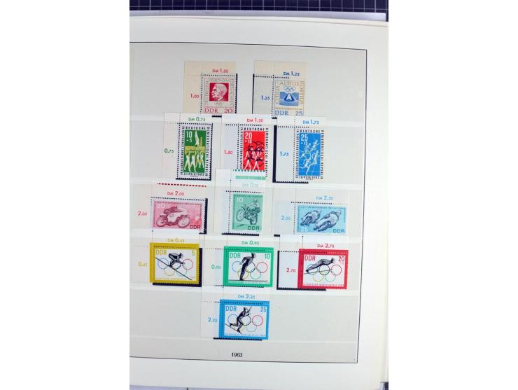 1949/90, überkomplette postfrische Sammlung meist aus der linken oberen Bogenecke, zusätzlich mit einigen bessern Farben und 