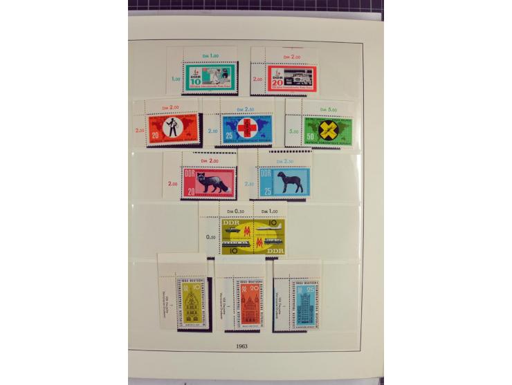 1949/90, überkomplette postfrische Sammlung meist aus der linken oberen Bogenecke, zusätzlich mit einigen bessern Farben und 