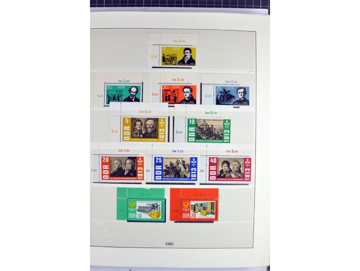 1949/90, überkomplette postfrische Sammlung meist aus der linken oberen Bogenecke, zusätzlich mit einigen bessern Farben und 