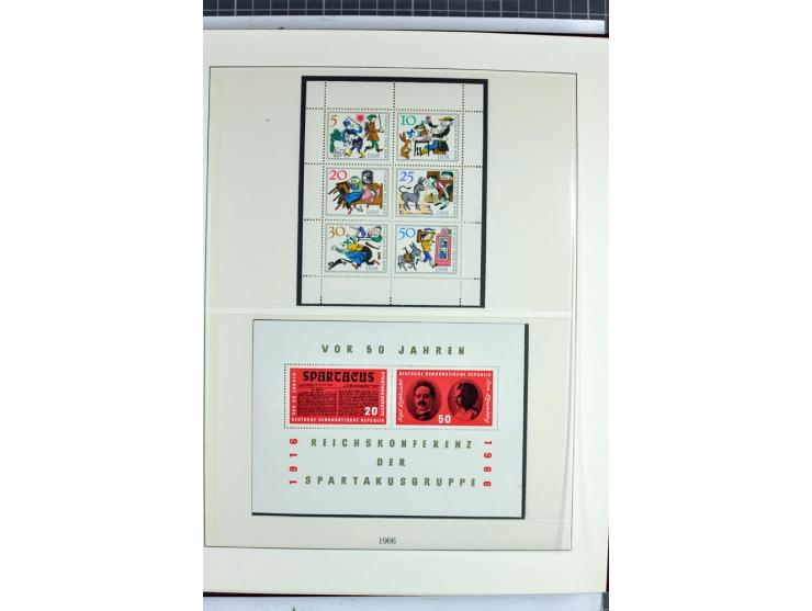 1949/90, überkomplette postfrische Sammlung meist aus der linken oberen Bogenecke, zusätzlich mit einigen bessern Farben und 