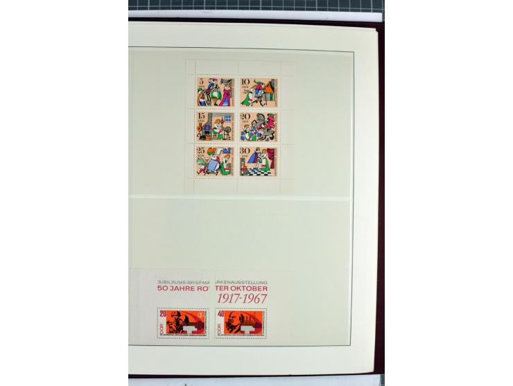 1949/90, überkomplette postfrische Sammlung meist aus der linken oberen Bogenecke, zusätzlich mit einigen bessern Farben und 