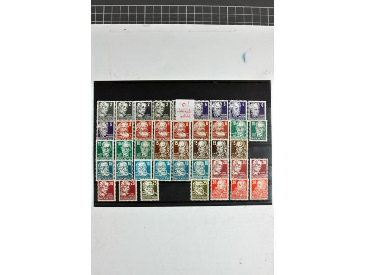 1952/58, postfrische Partie mit den Ausgaben Pieck, Persönlichkeiten und Fünfjahrplan, nach Farben und Wz.-Varianten speziali